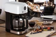 اريتي ماكينة قهوة بالتقطير 900 واط باللون الابيض product thumbnail 3