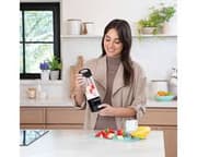 نوتري بوليت خلاط محمول 475 مل 100 واط باللون الأسود product thumbnail 4