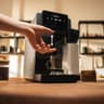 سيكوتك Cremmaet Latte Compact ماكينة قهوة أوتوماتيكية بالكامل بضغط 19 بار، نظام Thermoblock، مطحنة مدمجة بـ 5 درجات، خزان حليب 400 مل، شاشة لمس وتحضير 6 مشروبات قهوة مختلفة. product thumbnail 6