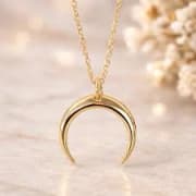 Elegant Pendant Necklace product image