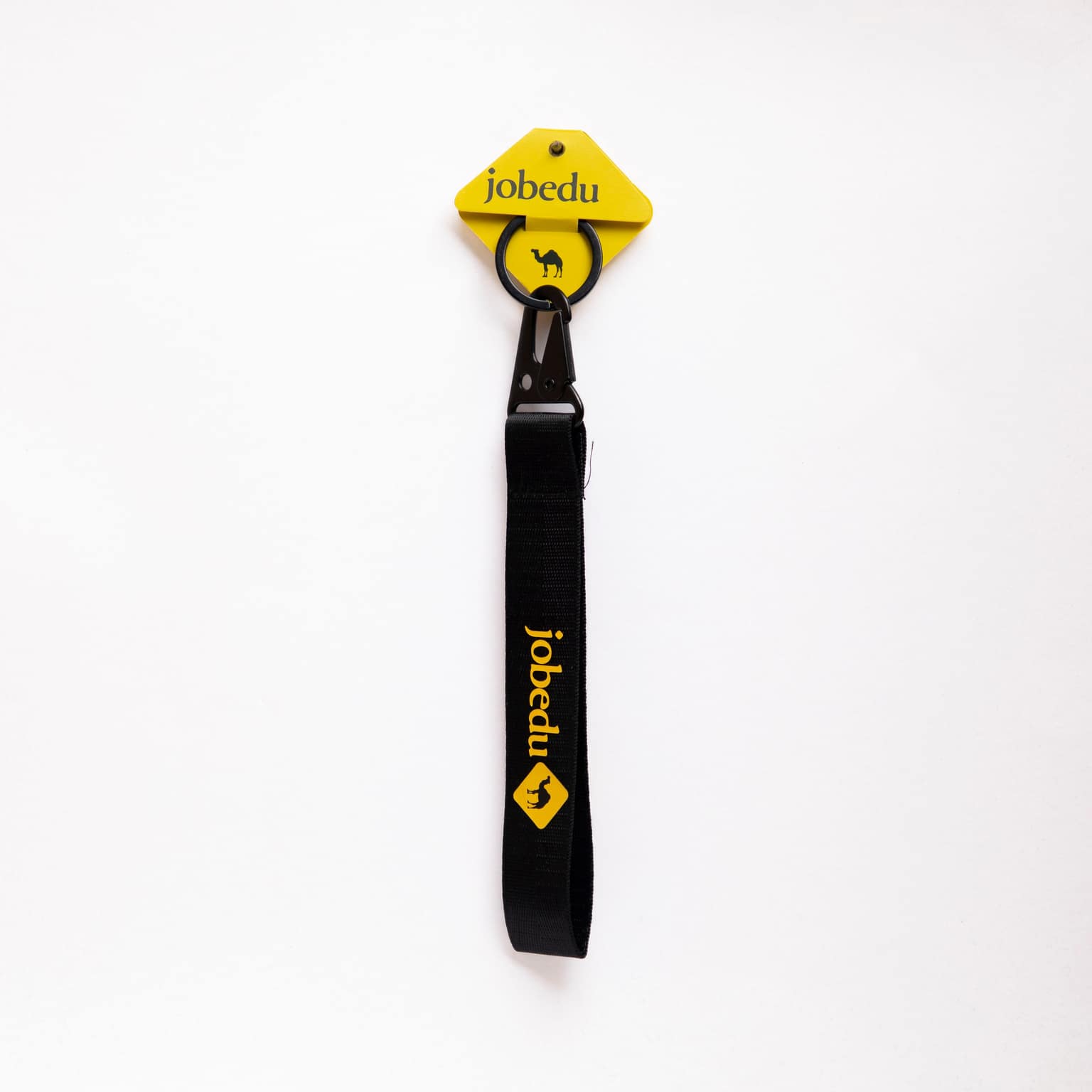Jobedu Camel Crossing | Medium Strap Keychain
