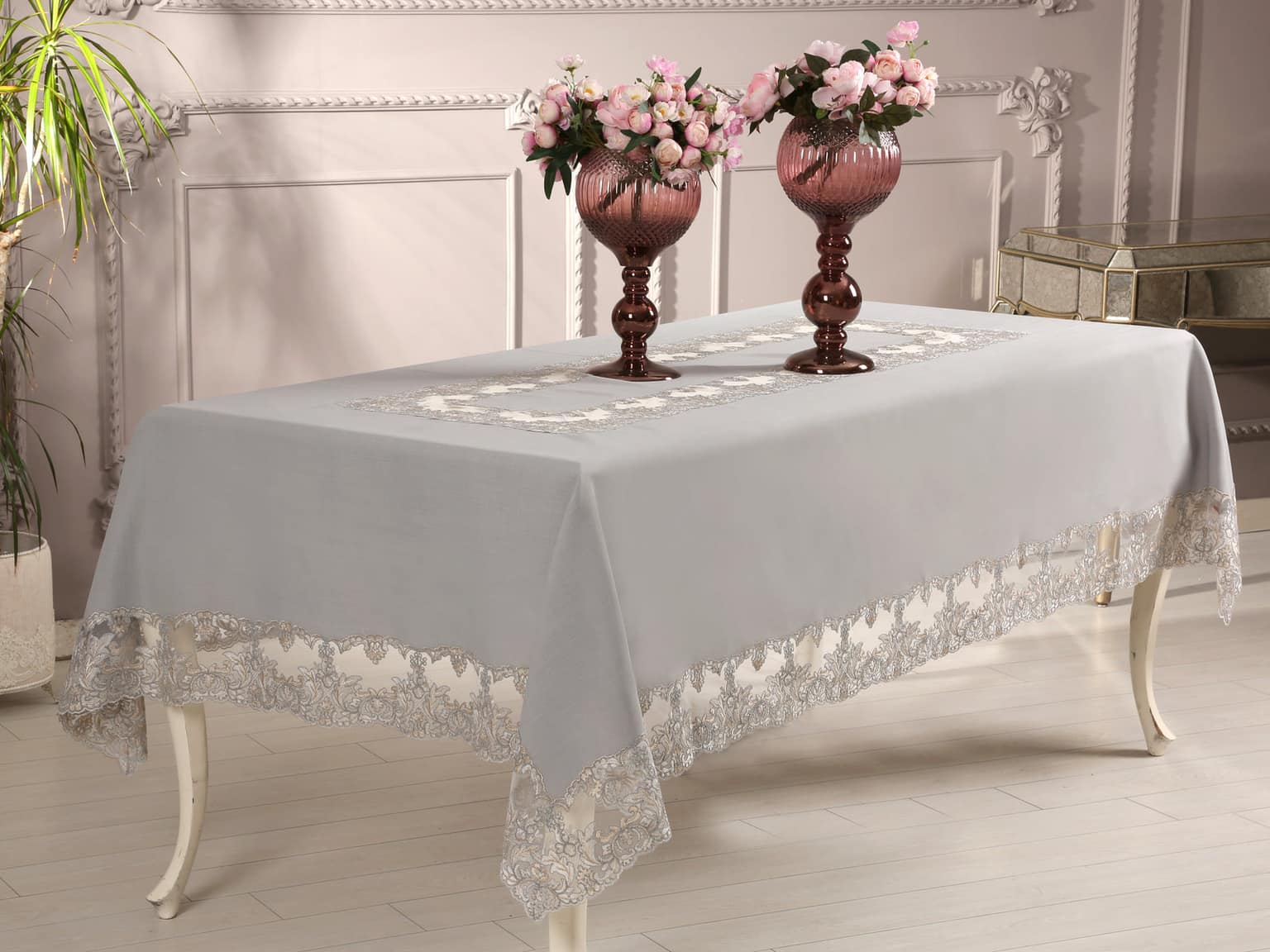 مفرش طاولة 160*300سم بتصميم Valencia من Daimon Home - رمادي