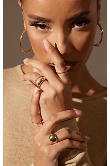 Gold Simple Curved Diamante 6 Ring Pack